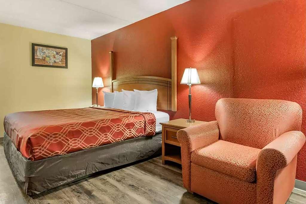 Super 8 by Wyndham Perrysburg-Toledo Hotel Værelse billede